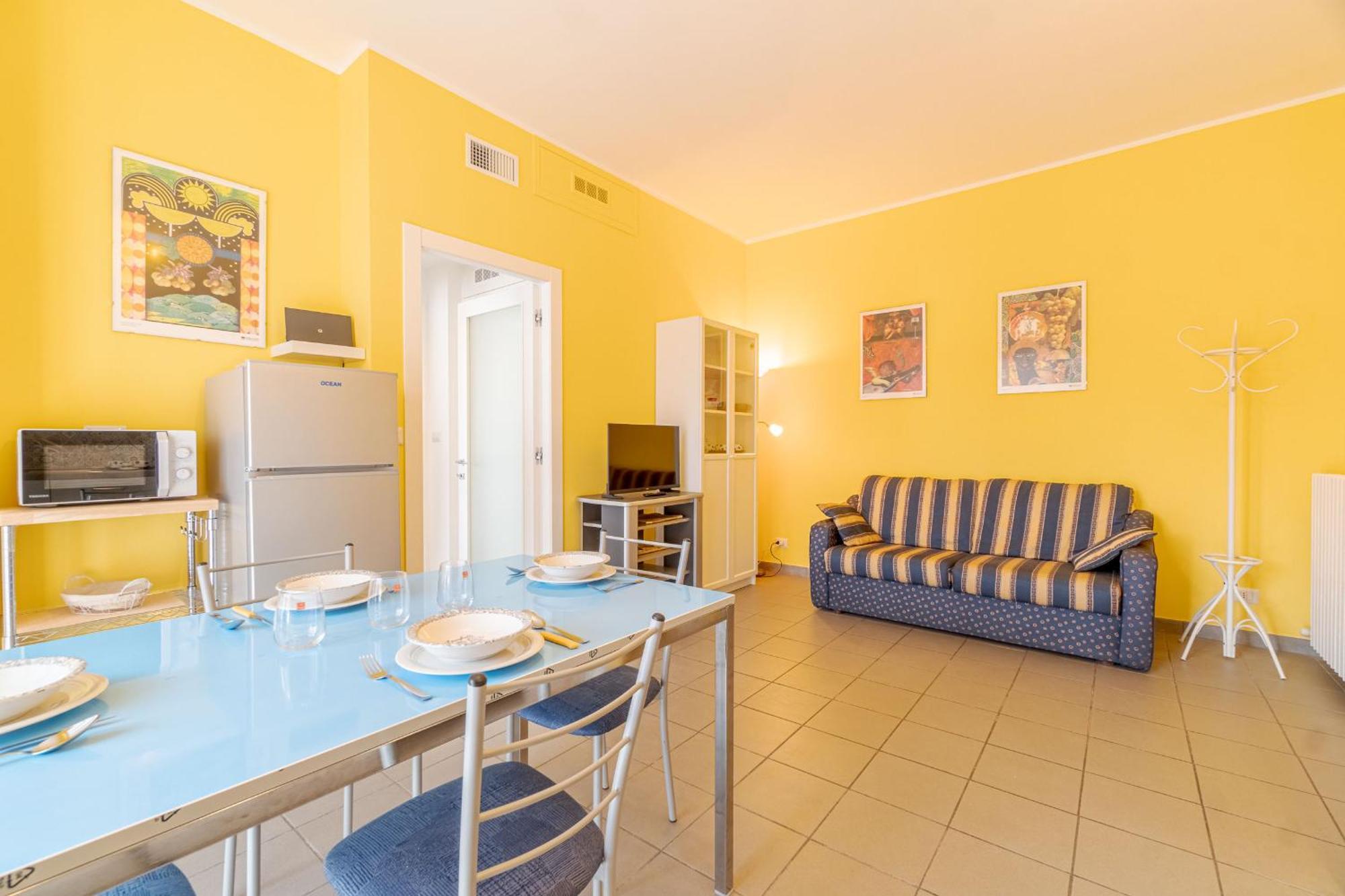 Asti Comentina Railway Functional Flat Exterior photo